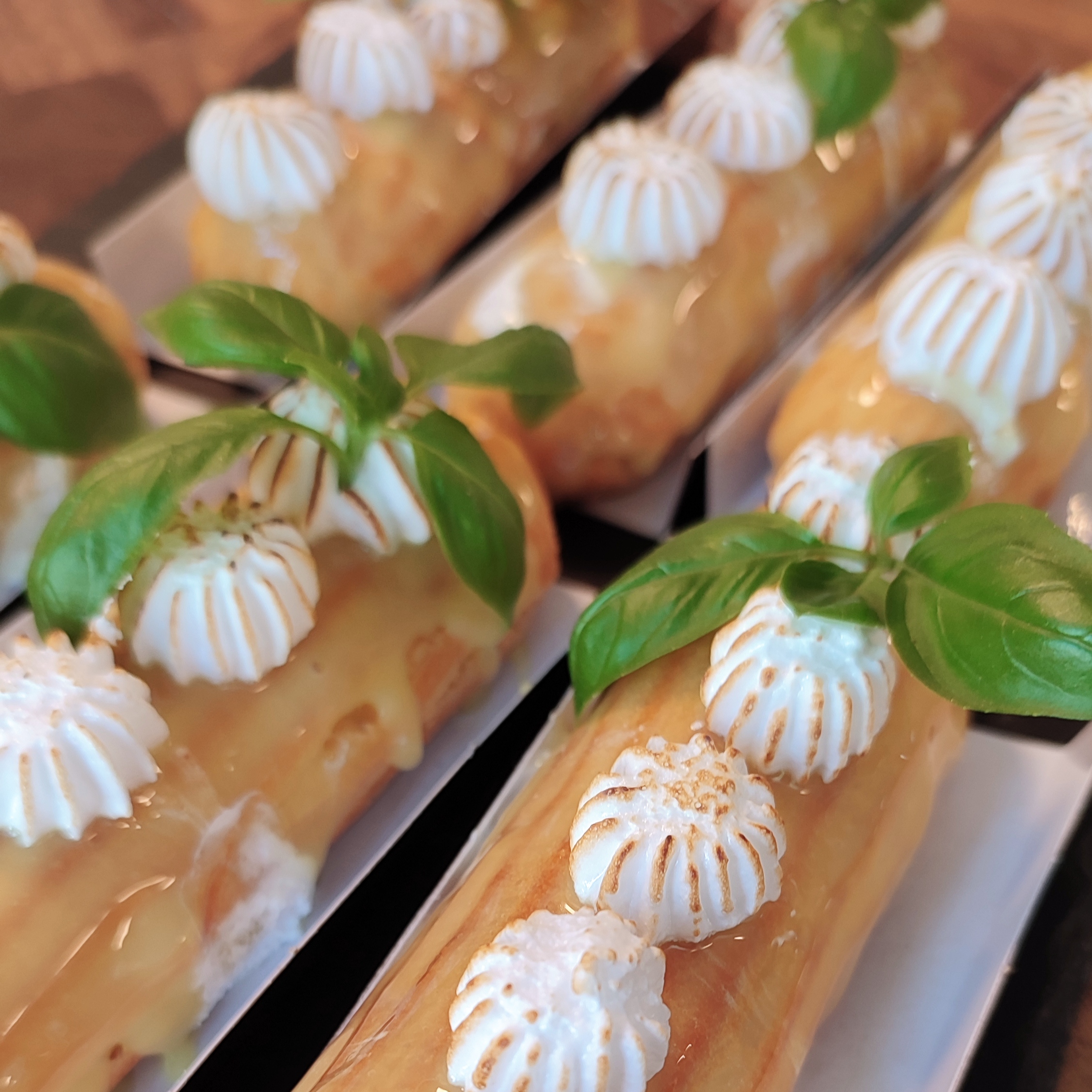 Eclair au Citron-Basilika Eclair au Citron-Basilika