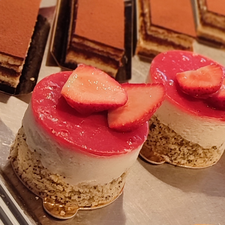 Erdbeere|Mohn Kokossahne (vegan) 